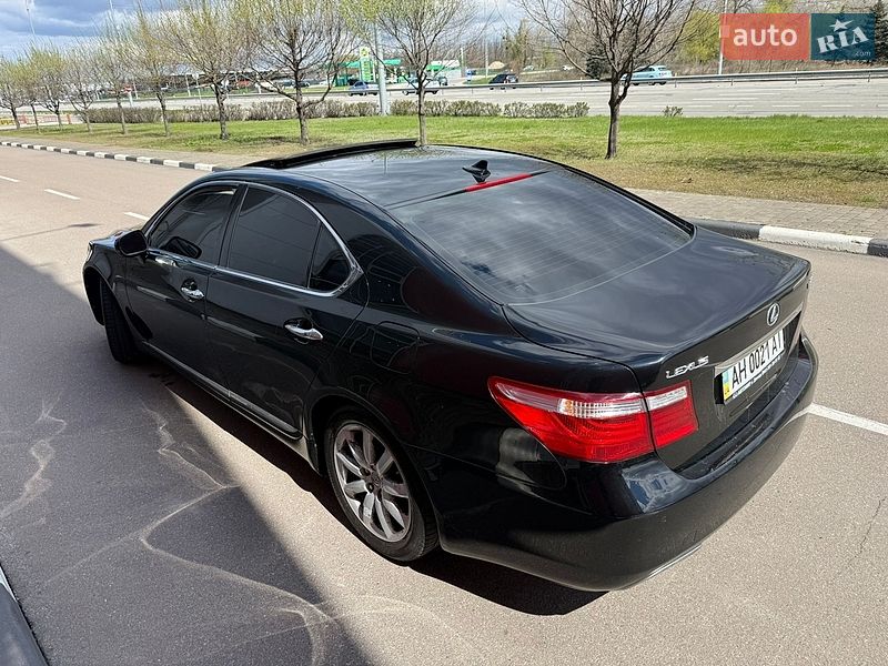Седан Lexus LS 2007 в Киеве