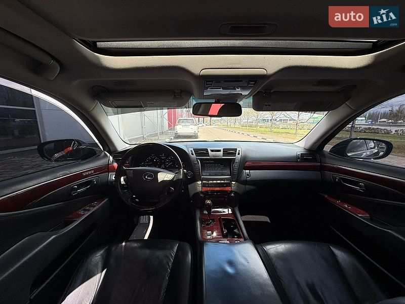 Седан Lexus LS 2007 в Киеве