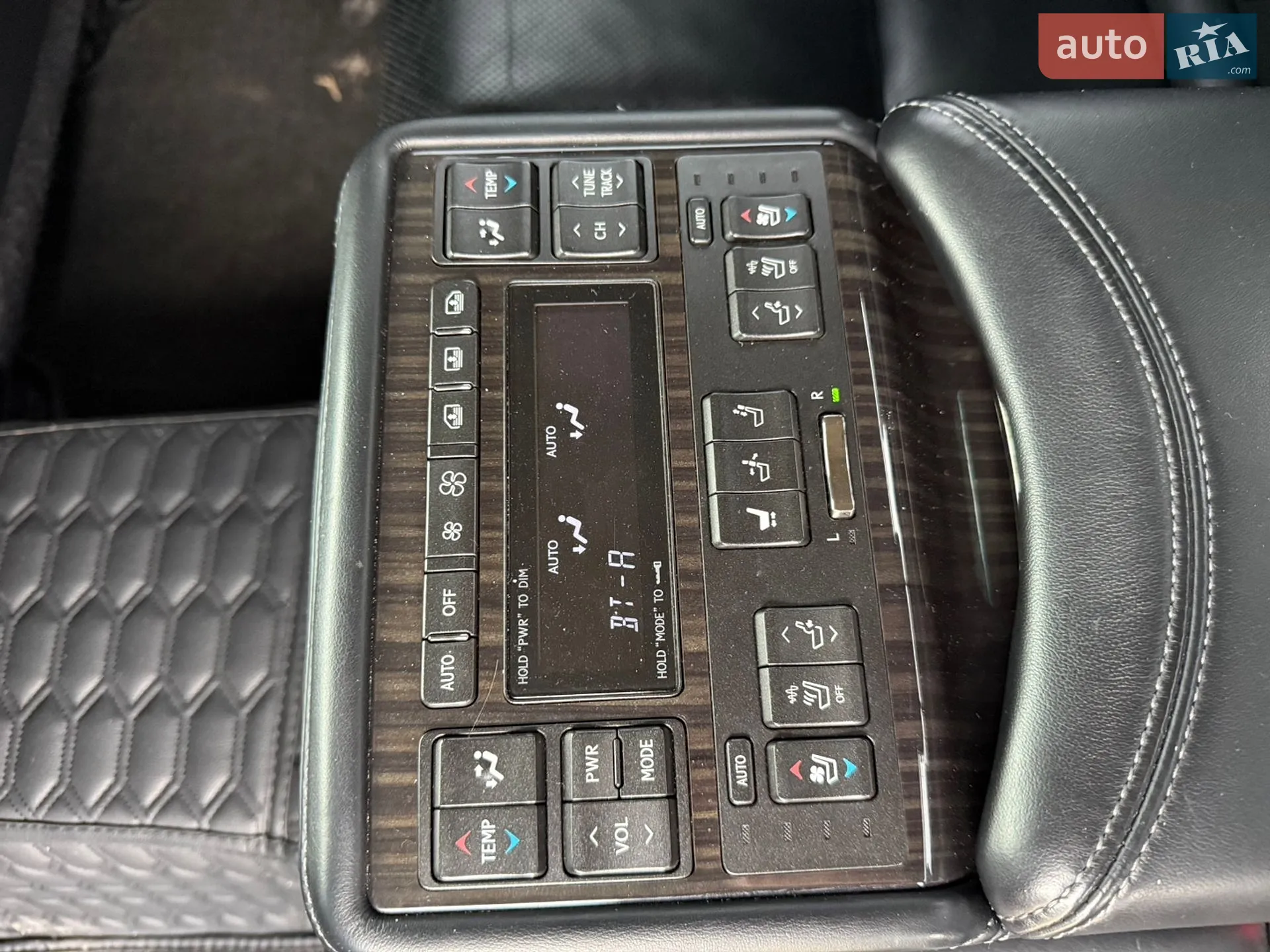 2013 Lexus LS - мініатюра 39