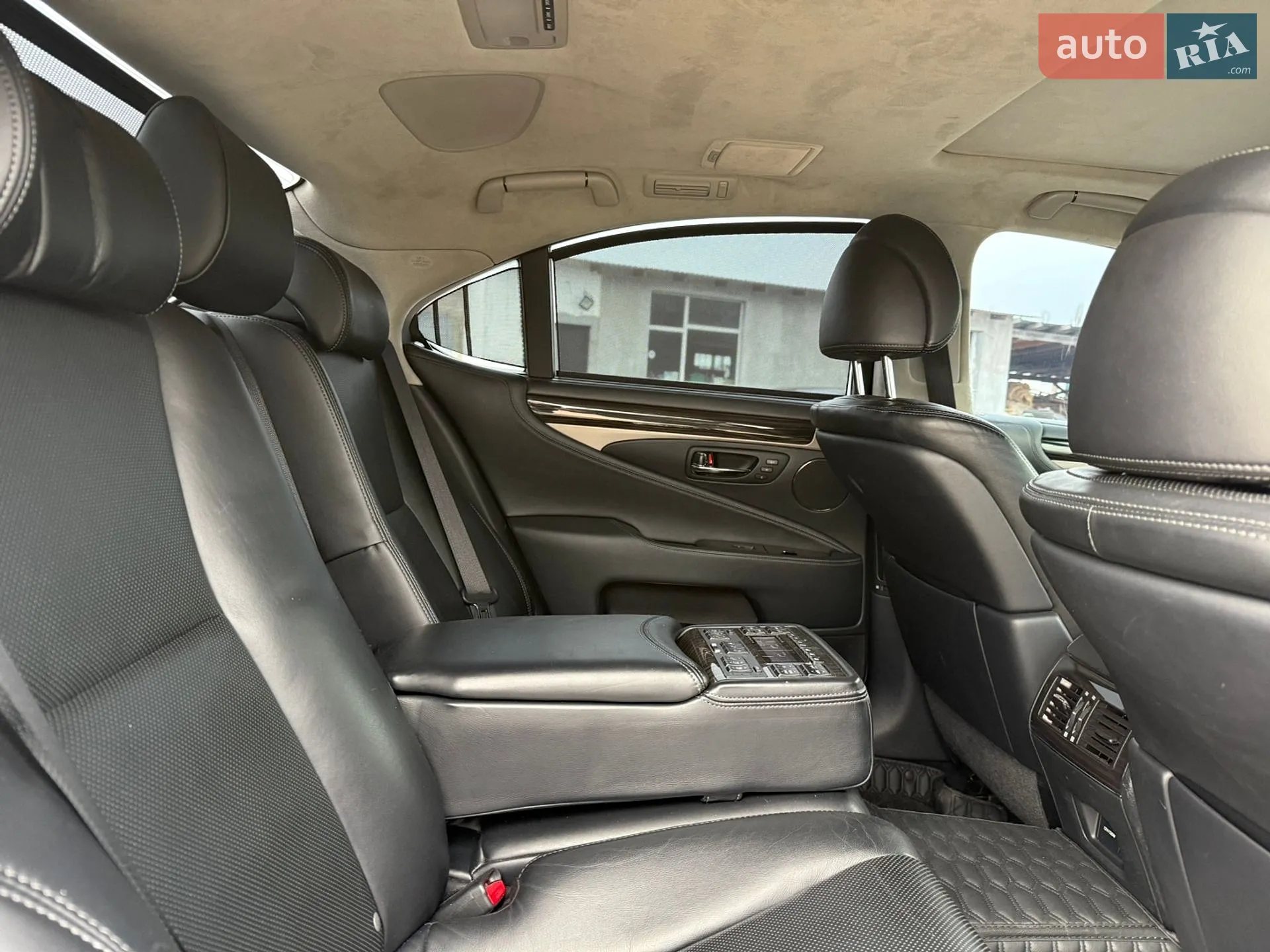 2013 Lexus LS - мініатюра 46