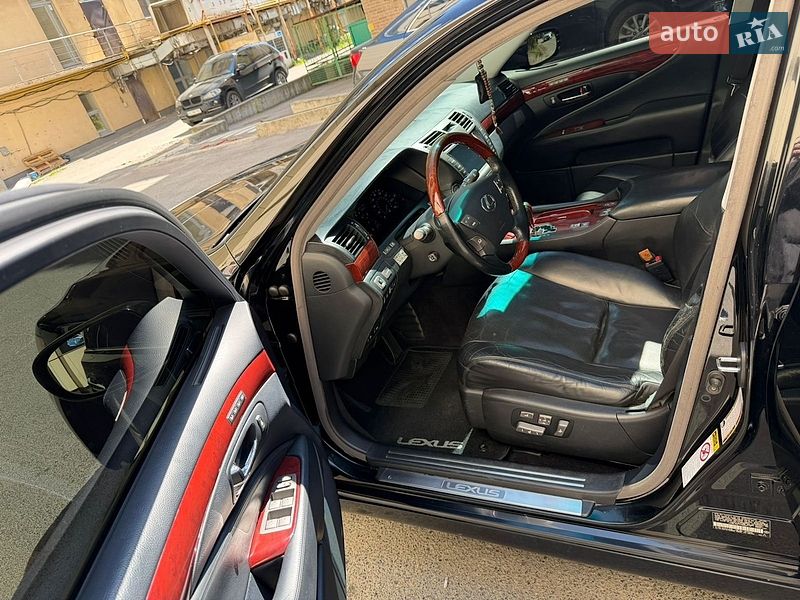 Седан Lexus LS 2007 в Днепре
