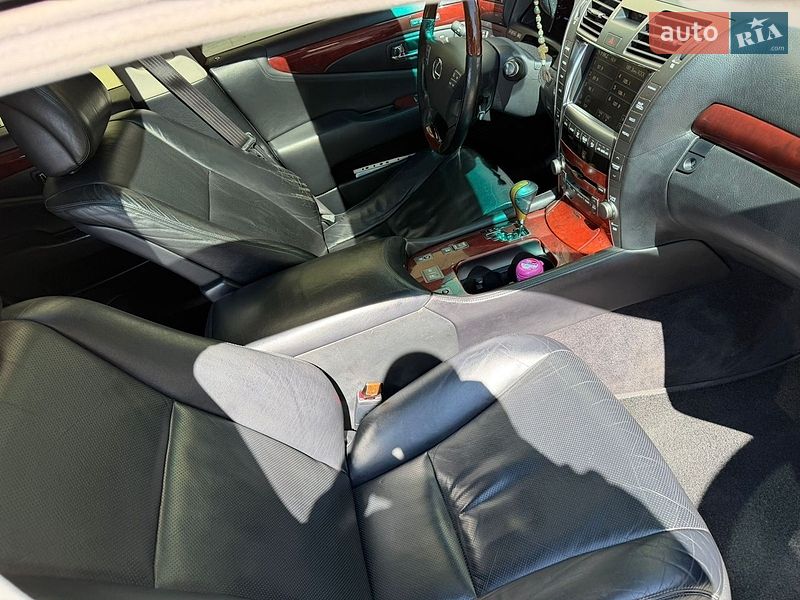 Седан Lexus LS 2007 в Днепре