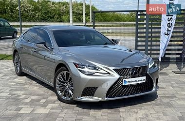 Седан Lexus LS 2022 в Рівному