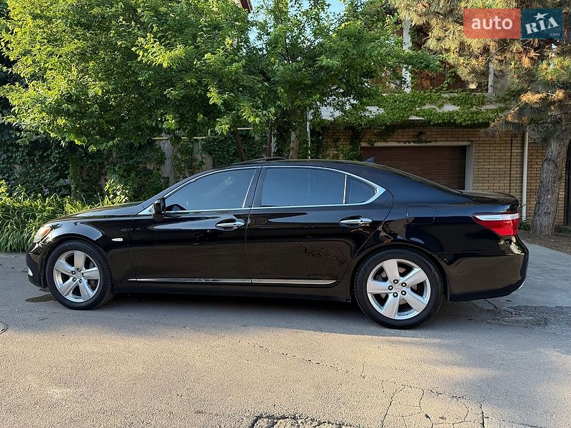 Седан Lexus LS 2008 в Одессе