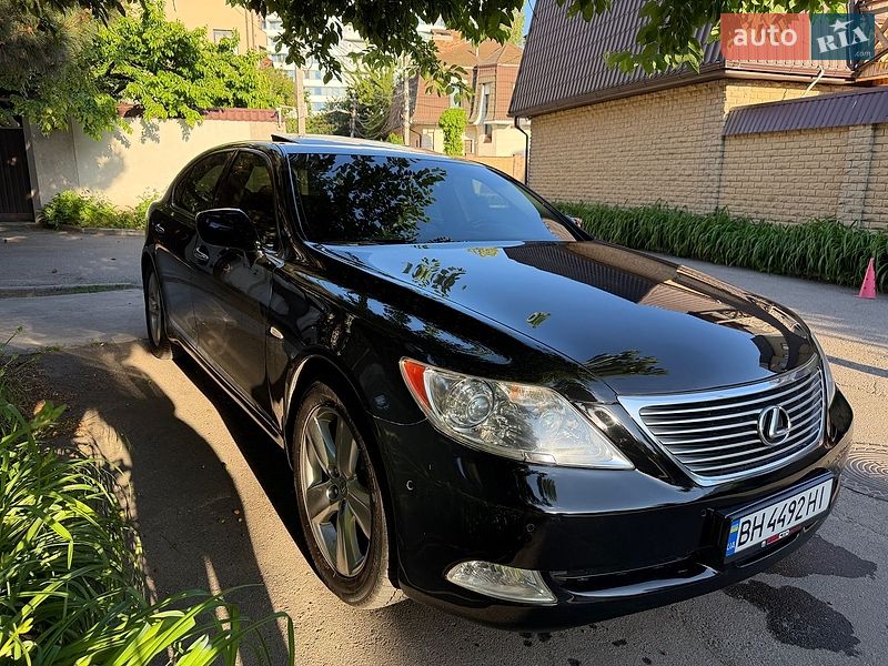 Седан Lexus LS 2008 в Одессе