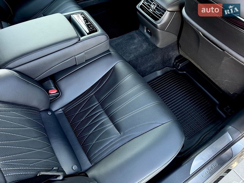 Седан Lexus LS 2020 в Киеве