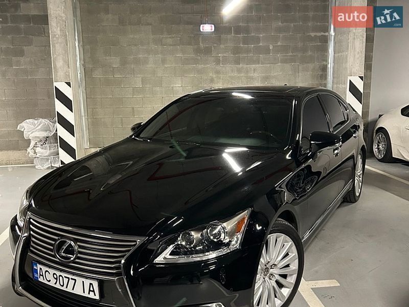 2014 Lexus LS, VIN JTHCL5EFXF5023410:plate — фото 1 (autoria)