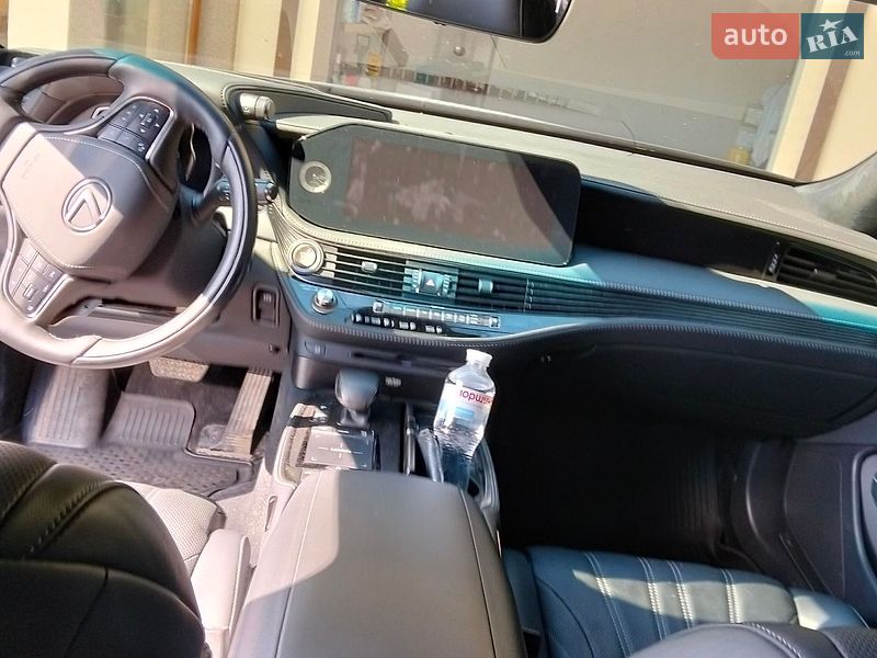 Седан Lexus LS 2022 в Києві фото 35 Седан Lexus LS 2022 в Києві