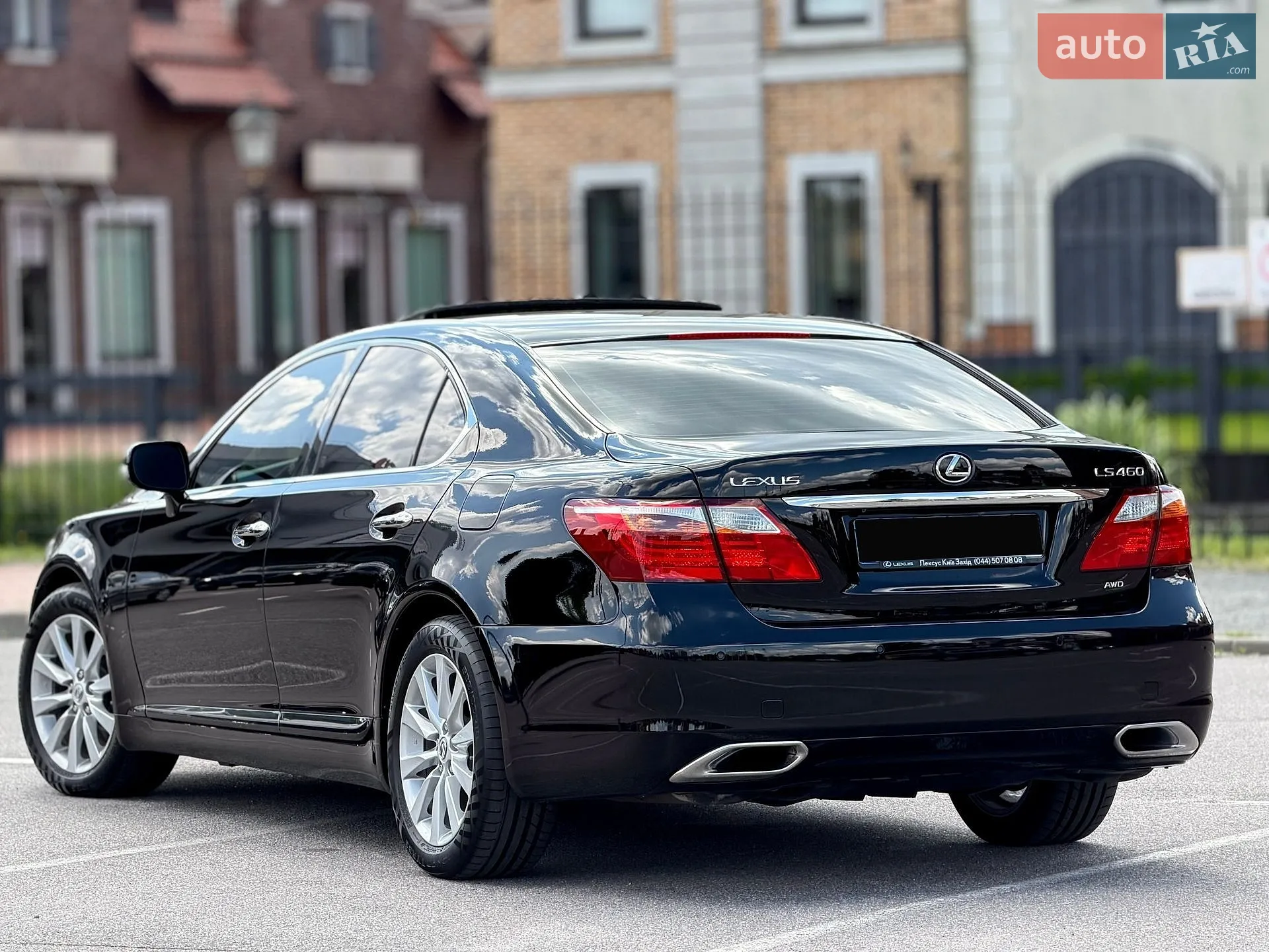 2010 Lexus LS - мініатюра 17