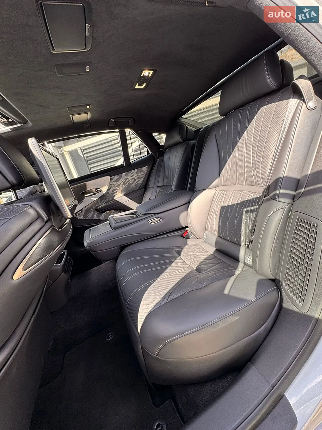 2021 Lexus LS - мініатюра 19