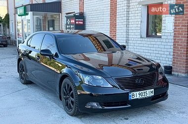 Седан Lexus LS 2007 в Кременчуці