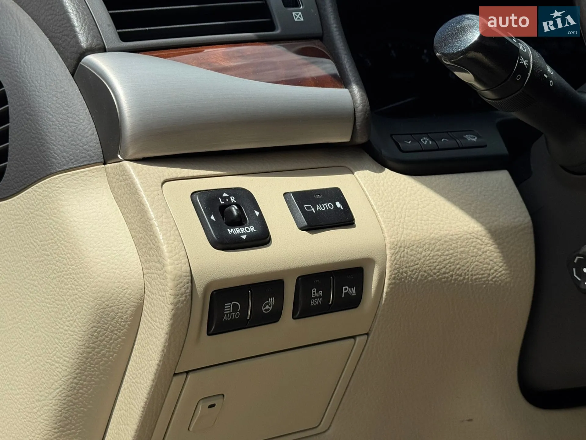 2014 Lexus LS - мініатюра 18