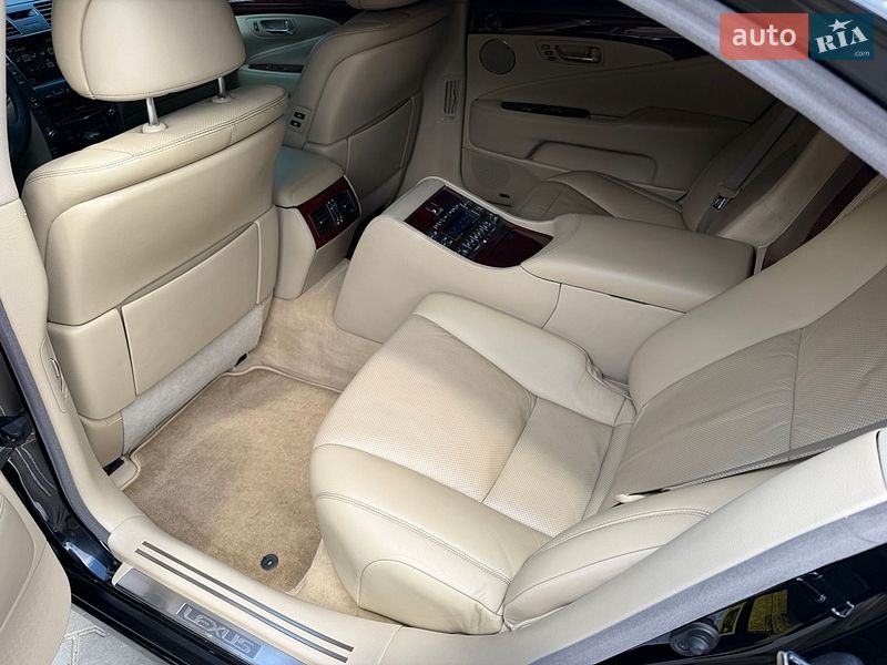 Седан Lexus LS 2007 в Одессе