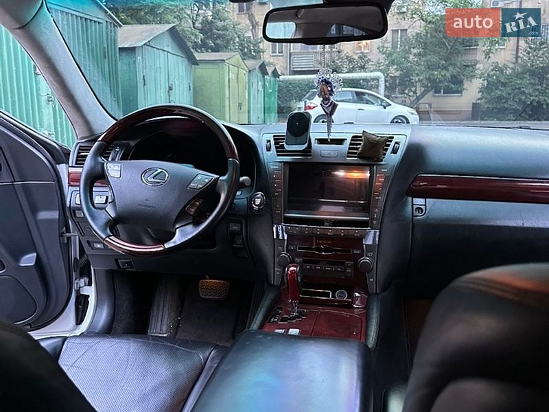 Седан Lexus LS 2007 в Одессе