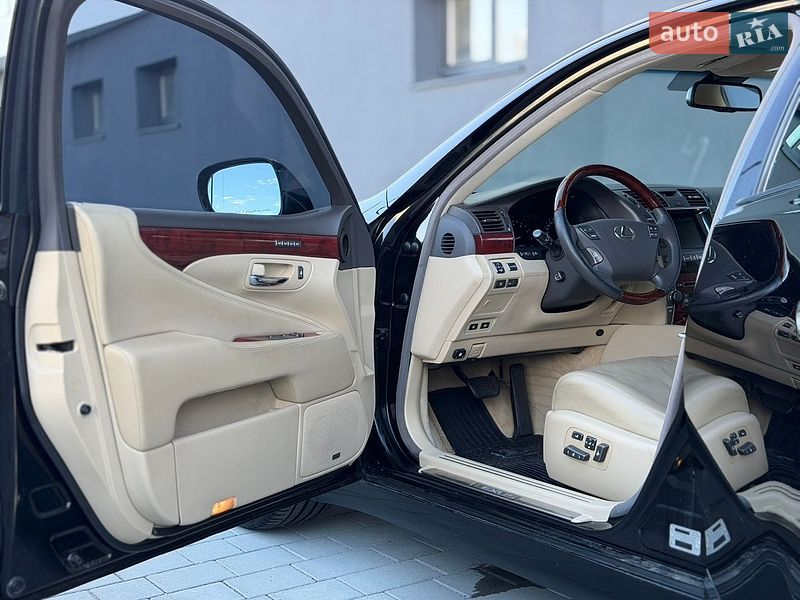 Седан Lexus LS 2007 в Ивано-Франковске