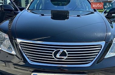 Седан Lexus LS 2008 в Ужгороді