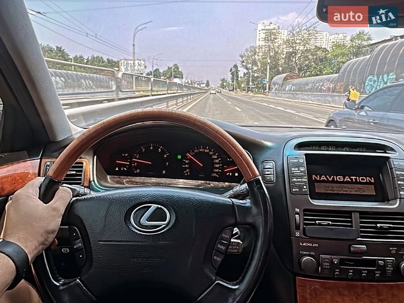 Седан Lexus LS 2002 в Киеве фото 5 Седан Lexus LS 2002 в Киеве