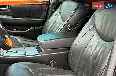 Седан Lexus LS 2002 в Києві