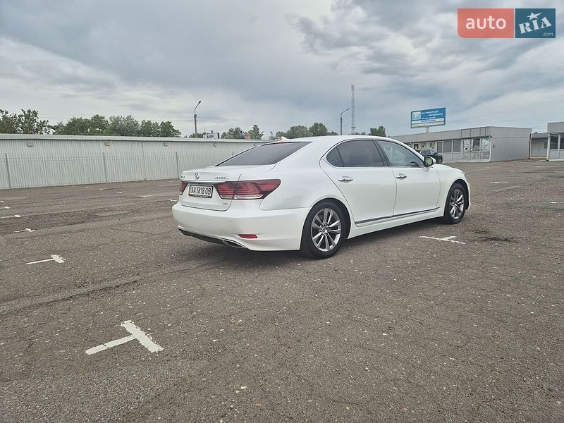 Седан Lexus LS 2013 в Киеве
