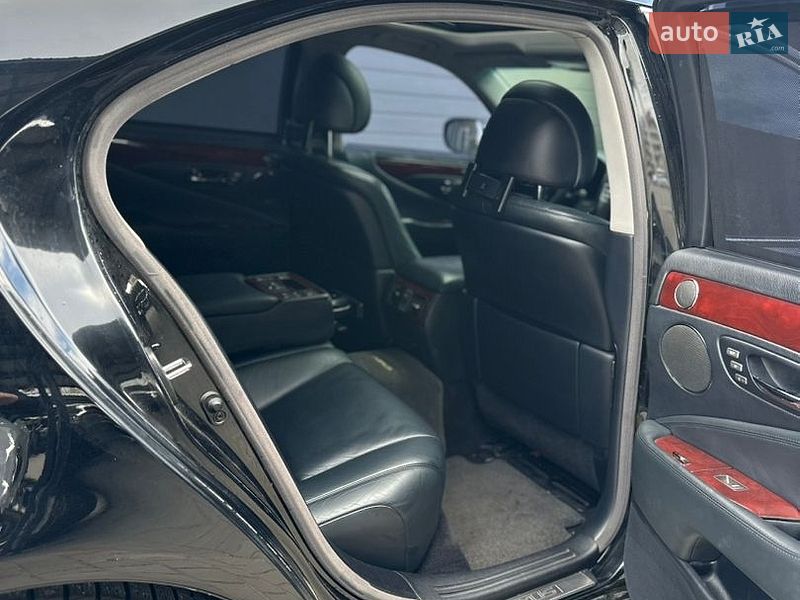 Седан Lexus LS 2007 в Житомире фото 10 Седан Lexus LS 2007 в Житомире