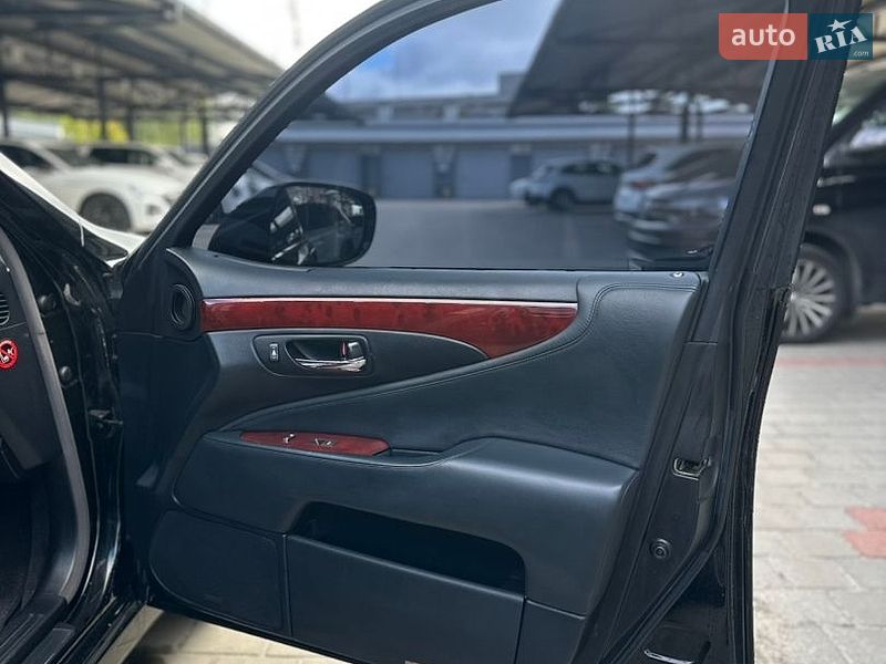 Седан Lexus LS 2007 в Житомире фото 29 Седан Lexus LS 2007 в Житомире
