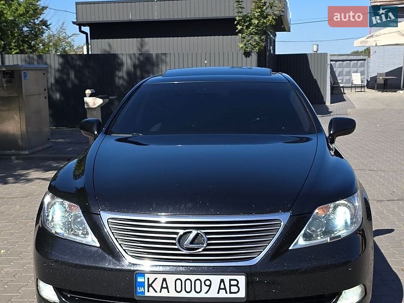 Седан Lexus LS 2007 в Славянске