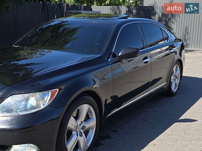 Седан Lexus LS 2007 в Славянске