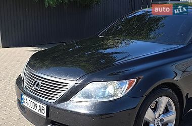 Седан Lexus LS 2007 в Славянске