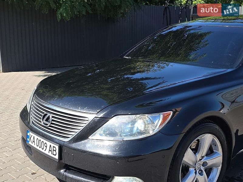 Седан Lexus LS 2007 в Славянске