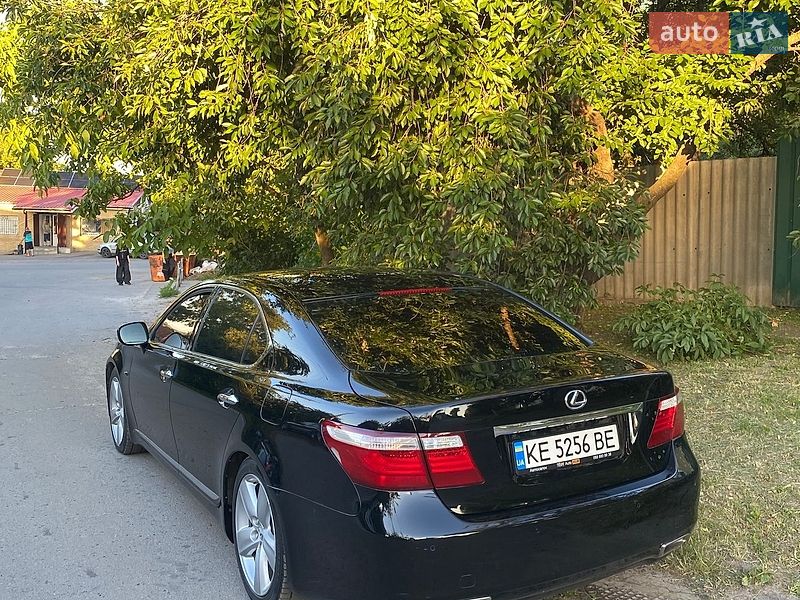 Седан Lexus LS 2007 в Полтаве