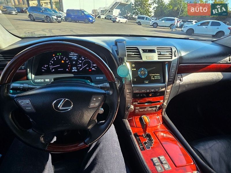 Седан Lexus LS 2007 в Одесі