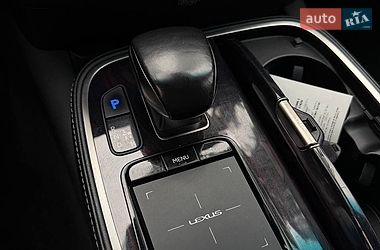 Седан Lexus LS 2018 в Киеве