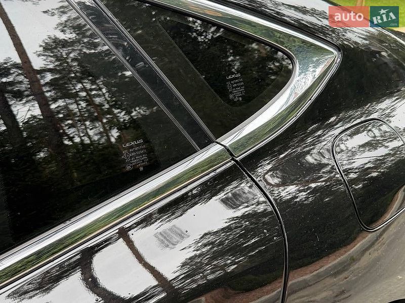 Седан Lexus LS 2018 в Киеве