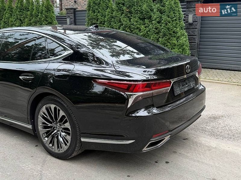 Седан Lexus LS 2018 в Киеве