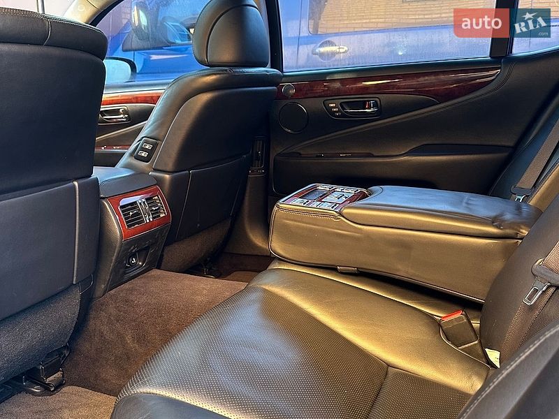 Седан Lexus LS 2008 в Белой Церкви