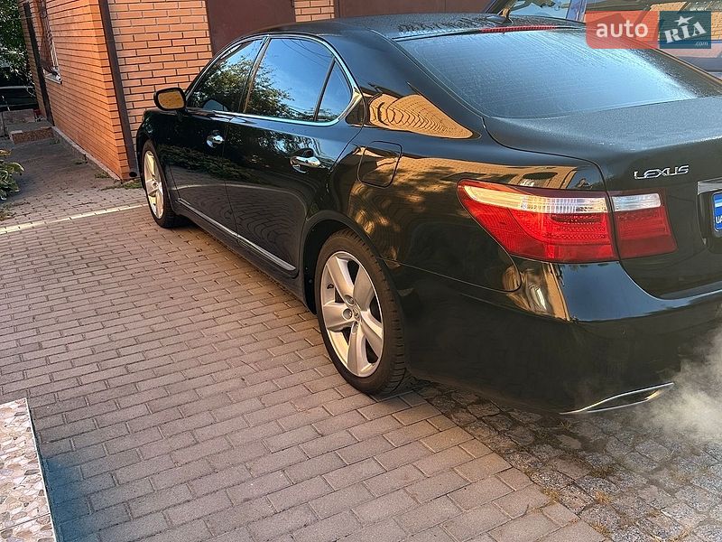 Седан Lexus LS 2008 в Белой Церкви
