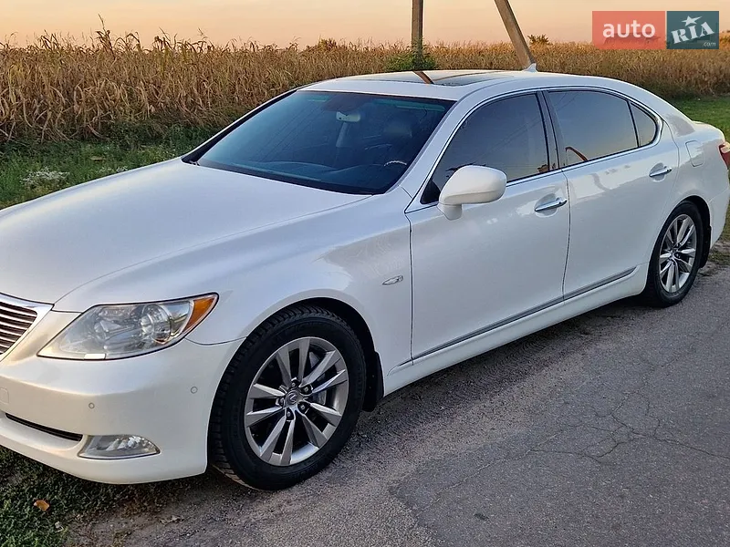 Lexus LS 2008