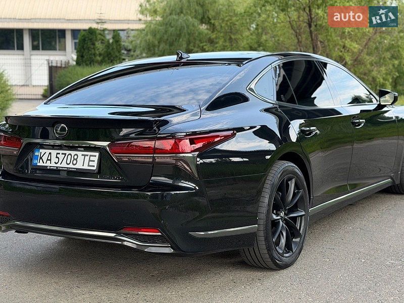 Седан Lexus LS 2018 в Киеве