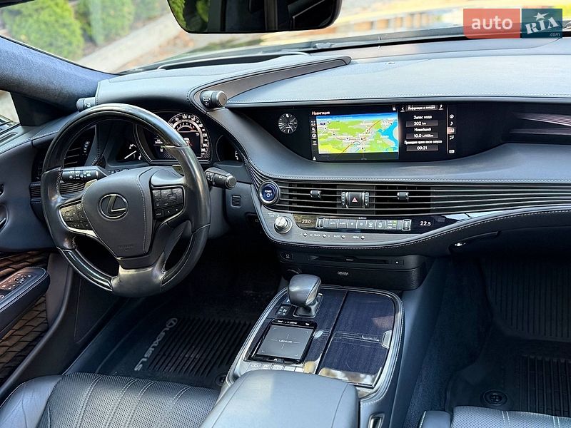 Седан Lexus LS 2018 в Киеве
