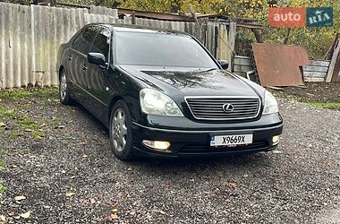 Седан Lexus LS 2001 в Львові