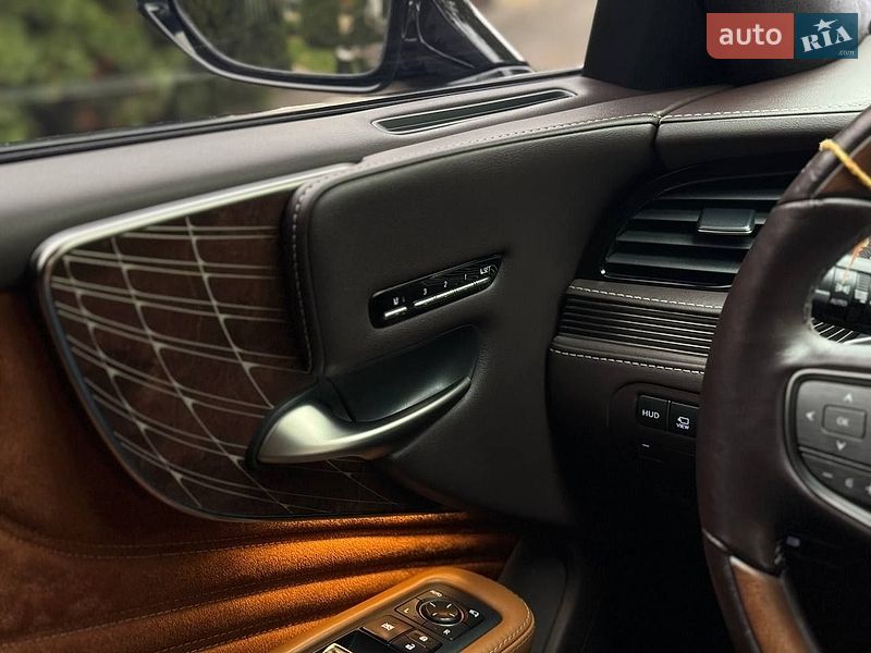 Седан Lexus LS 2018 в Києві