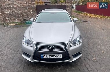 Седан Lexus LS 2013 в Львові