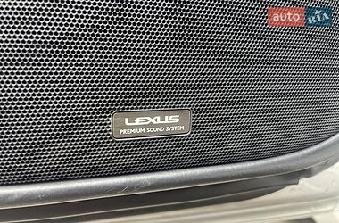 Седан Lexus LS 2013 в Львові