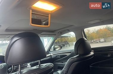 Седан Lexus LS 2013 в Львові