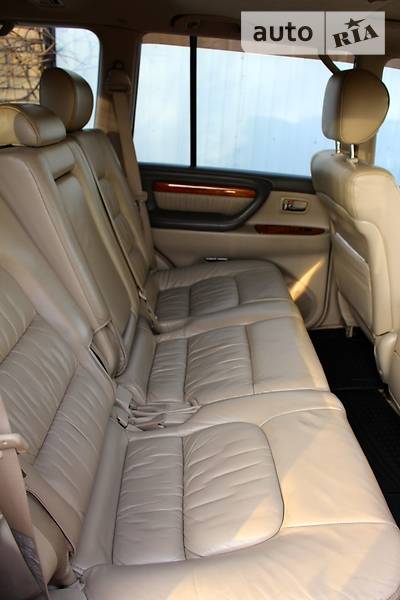Внедорожник / Кроссовер Lexus LX 2003 в Одессе