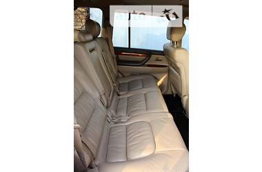 Позашляховик / Кросовер Lexus LX 2003 в 