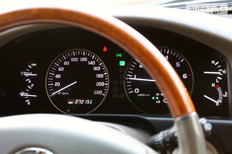 Внедорожник / Кроссовер Lexus LX 2003 в Одессе