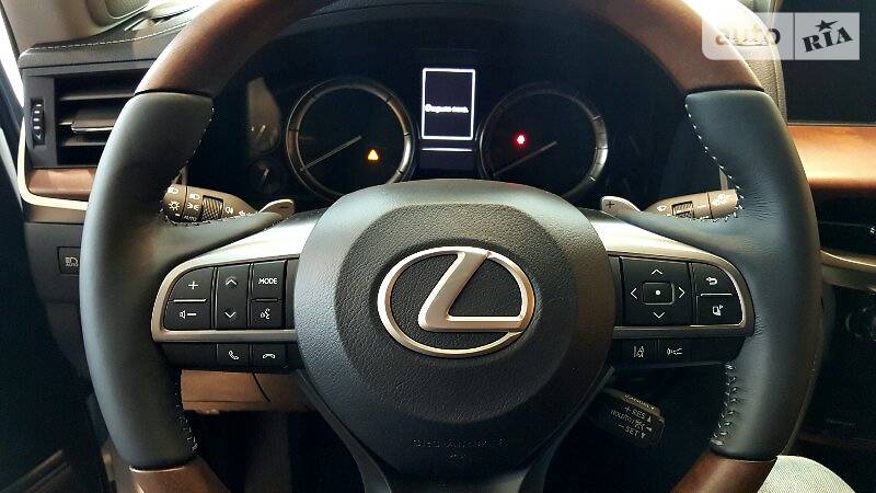 Внедорожник / Кроссовер Lexus LX 2015 в Киеве