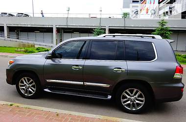 Внедорожник / Кроссовер Lexus LX 2014 в Киеве