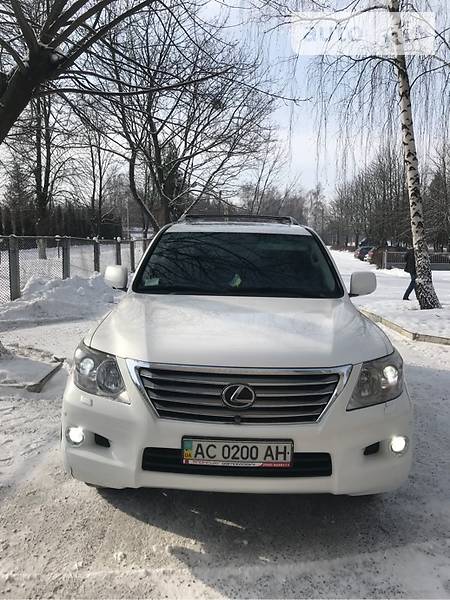 Внедорожник / Кроссовер Lexus LX 2008 в Луцке